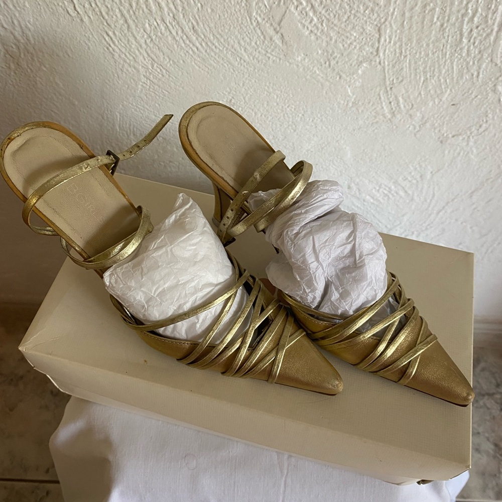 Stunning BCBGirls Max Azria  Gold color Heels